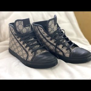 Authentic Gucci Mens high top sneakers